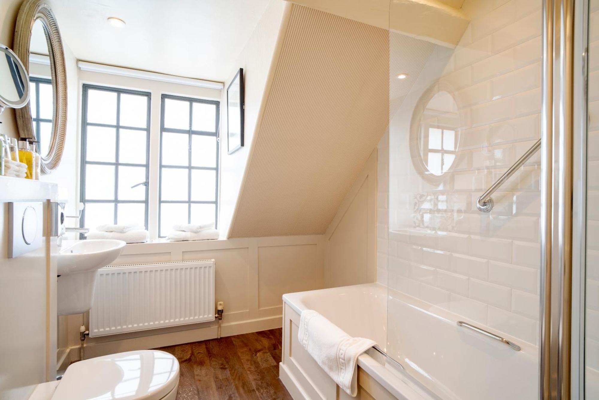 The Hare & Hounds Hotel Tetbury Zimmer foto