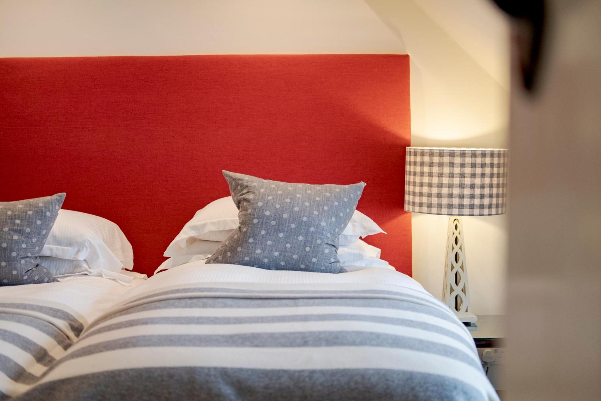 The Hare & Hounds Hotel Tetbury Zimmer foto