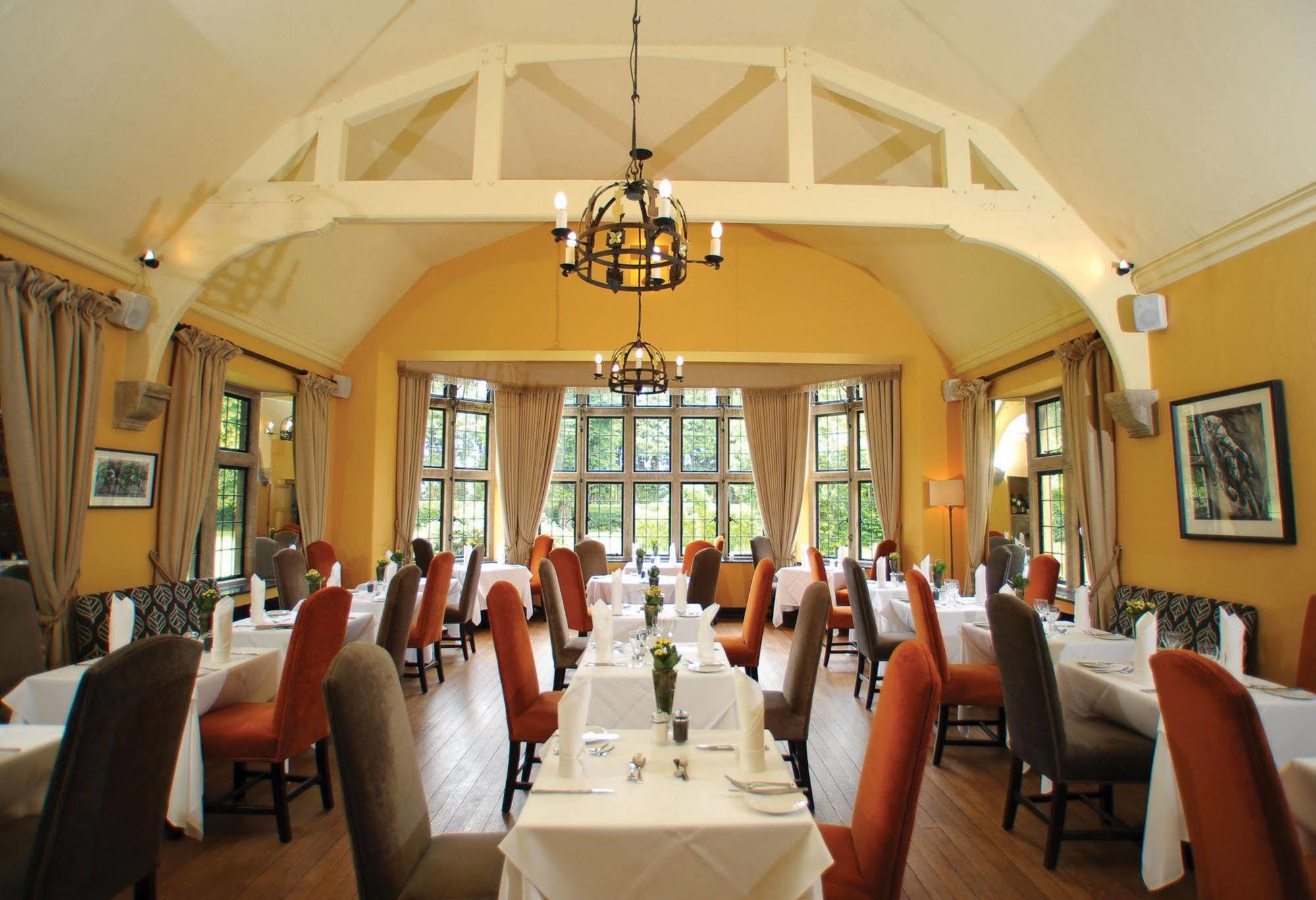 The Hare & Hounds Hotel Tetbury Exterior foto